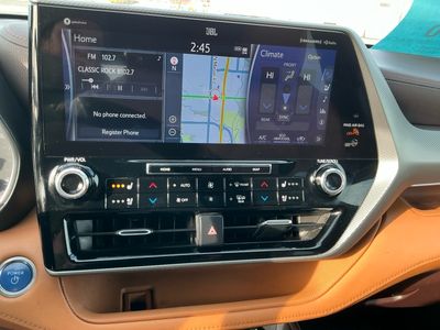 2021 Toyota Highlander - Photo 11