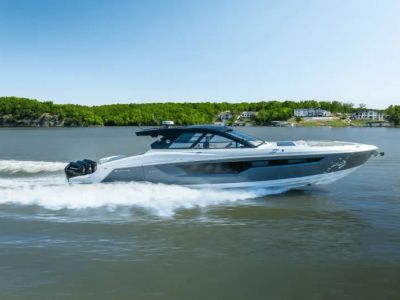 2025 Cruisers Yachts 50 GLS - Photo 1