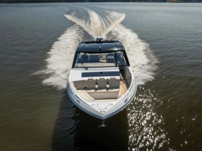 2025 Cruisers Yachts 50 GLS - Photo 4