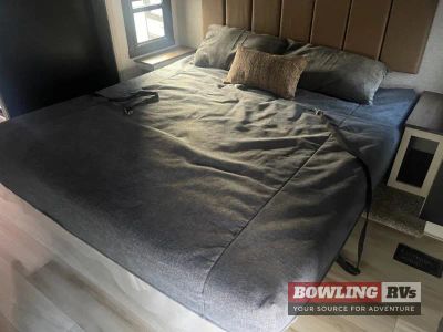 2027 Wildwood Heritage Glen Elite Series 36FL — photo 28 view