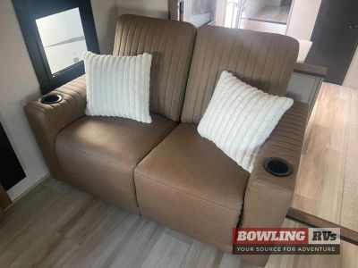 2027 Wildwood Heritage Glen Elite Series 36FL — photo 26 view