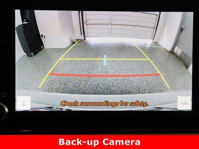 2025 Toyota Camry FWD - Photo 19