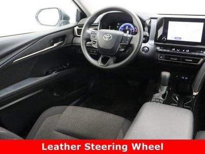 2025 Toyota Camry FWD - Photo 29