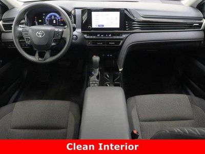 2025 Toyota Camry FWD - Photo 28