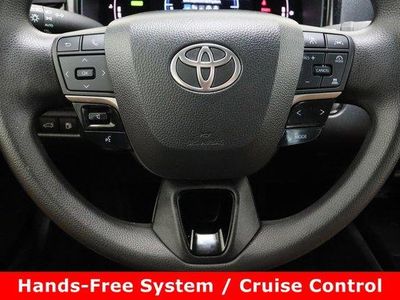 2025 Toyota Camry FWD - Photo 22