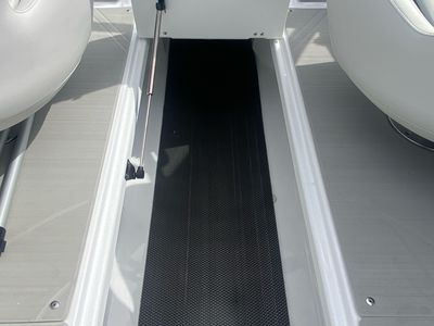 2025 Scarab 215 SE - Photo 13