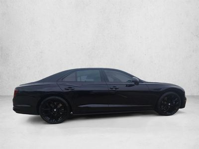 2024 Bentley Flying Spur - Photo 2