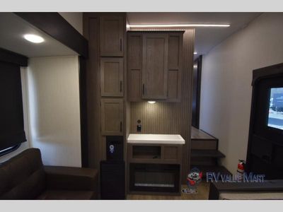 2025 Forest River RV Cherokee Arctic Wolf - Photo 9