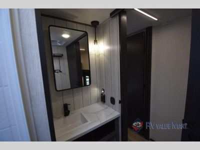 2025 Forest River RV Cherokee Arctic Wolf - Photo 31