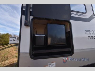 2025 Forest River RV Cherokee Arctic Wolf - Photo 6