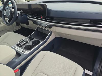 2026 Kia Carnival Hybrid — photo 13 view