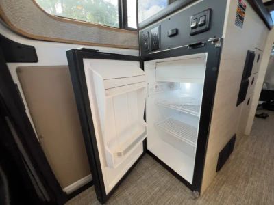 2027 Winnebago SOLIS POCKET — photo 11 view