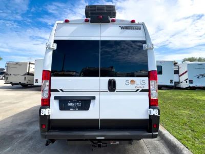 2027 Winnebago SOLIS POCKET — photo 19 view