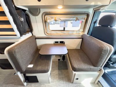 2027 Winnebago SOLIS POCKET — photo 13 view