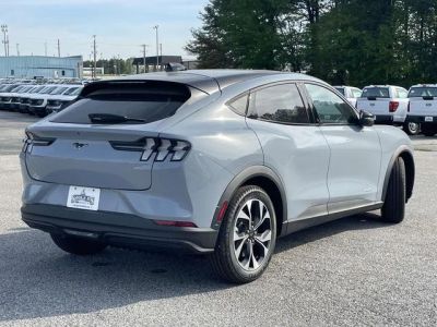 2026 Ford Mustang Mach-E - Photo 3