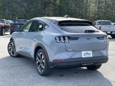 2026 Ford Mustang Mach-E - Photo 4