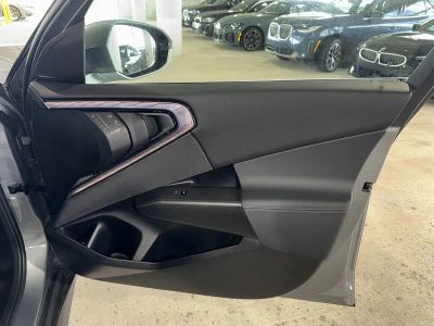 2025 BMW X3 — photo 9 view