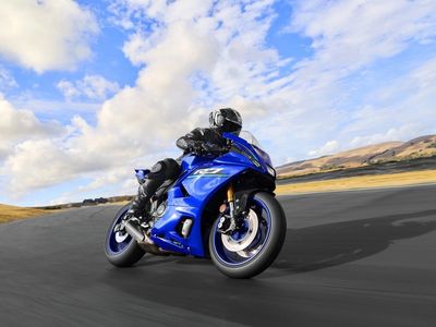 2026 Yamaha YZF-R7 - Photo 18