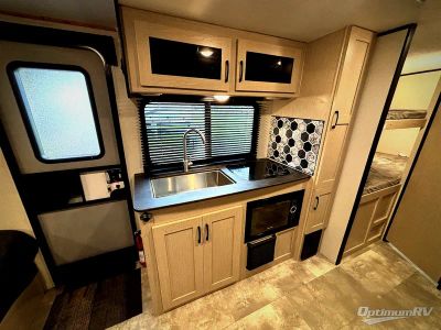 2022 Coachmen Apex Nano — photo 10 view