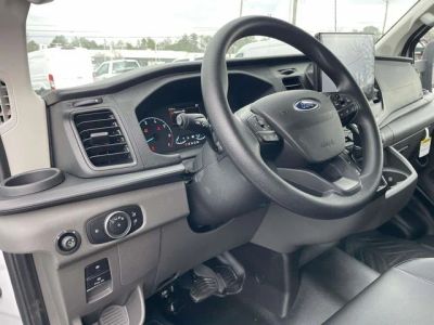 2025 Ford Transit-350 - Photo 15