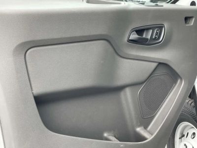 2025 Ford Transit-350 - Photo 9