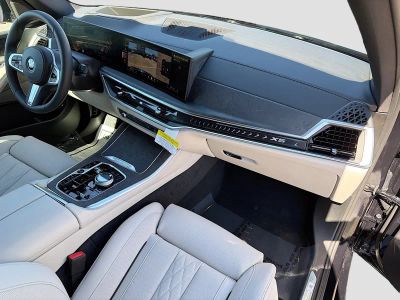 2026 BMW X5 — photo 14 view