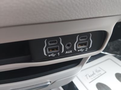 2024 Chrysler Pacifica — photo 19 view