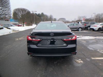 2025 Toyota Camry SE - Photo 5