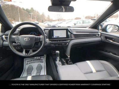 2025 Toyota Camry SE - Photo 14