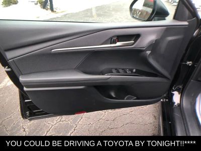 2025 Toyota Camry SE - Photo 15