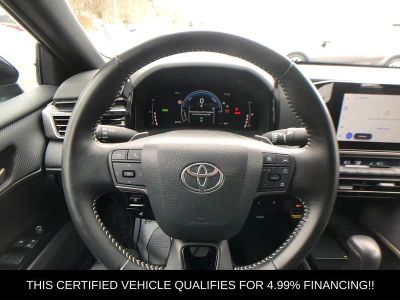 2025 Toyota Camry SE - Photo 18
