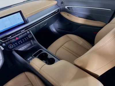 2025 Hyundai Sonata Hybrid — photo 26 view