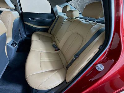 2025 Hyundai Sonata Hybrid — photo 27 view
