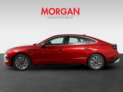 2025 Hyundai Sonata Hybrid — engine compartment view