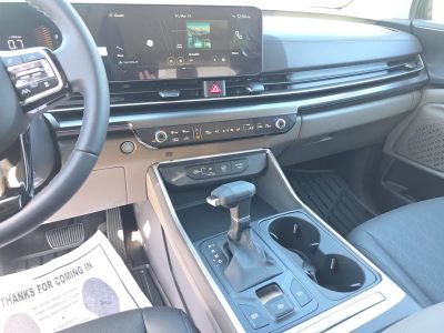 2026 Kia Carnival — photo 13 view