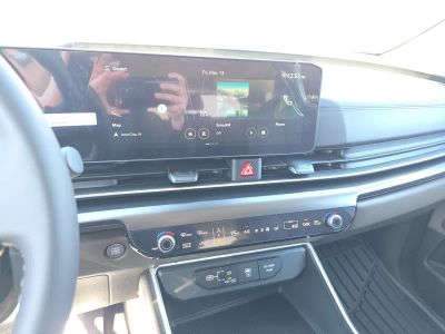 2026 Kia Carnival — photo 11 view