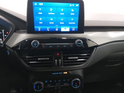 2025 Ford Escape — photo 13 view
