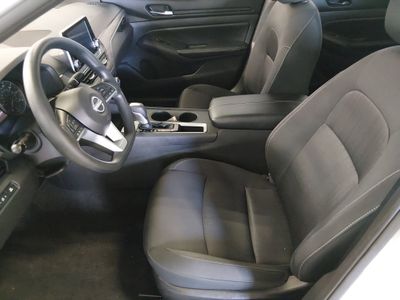 2025 Nissan Altima - Photo 17