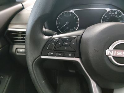 2025 Nissan Altima - Photo 12