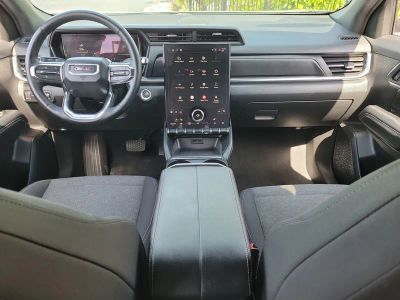 2025 GMC Terrain — photo 12 view