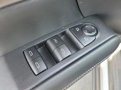 2025 GMC Terrain — photo 17 view
