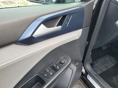2024 Volkswagen Taos — photo 11 view