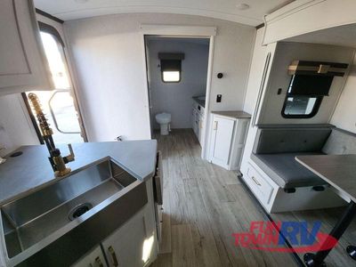 2023 Dutchmen RV Astoria - Photo 8