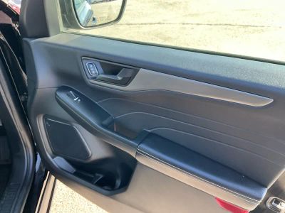 2025 Ford Escape — photo 19 view
