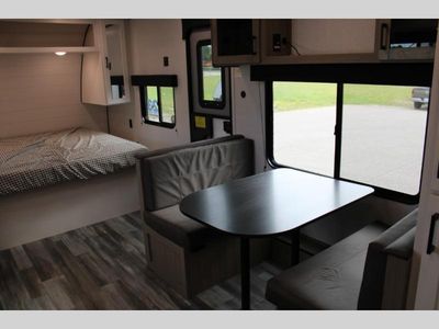 2026 Jayco Jay Flight SLX - Photo 8