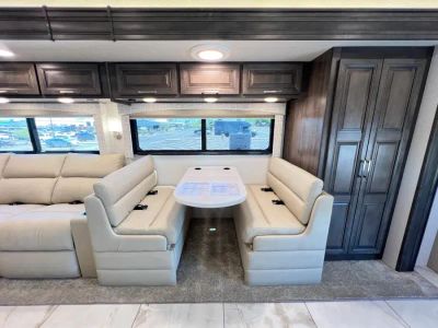 2026 Entegra ACCOLADE XL — photo 15 view