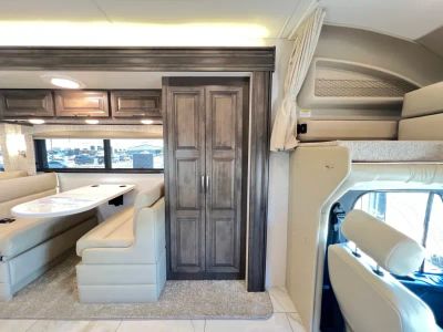 2026 Entegra ACCOLADE XL — photo 14 view