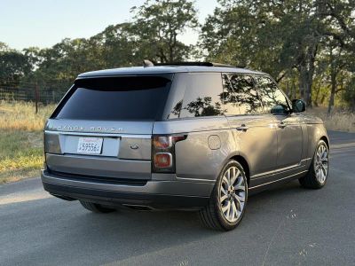 2020 Land Rover Range Rover — detail view