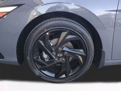 2026 Hyundai ELANTRA — photo 11 view