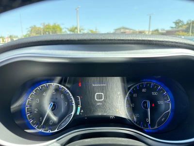 2026 Chrysler Pacifica — photo 16 view